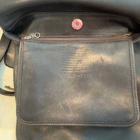 Vintage Coach Slim Large Messenger Crossbody Bag in Brown Leather - Picture 12 of 15